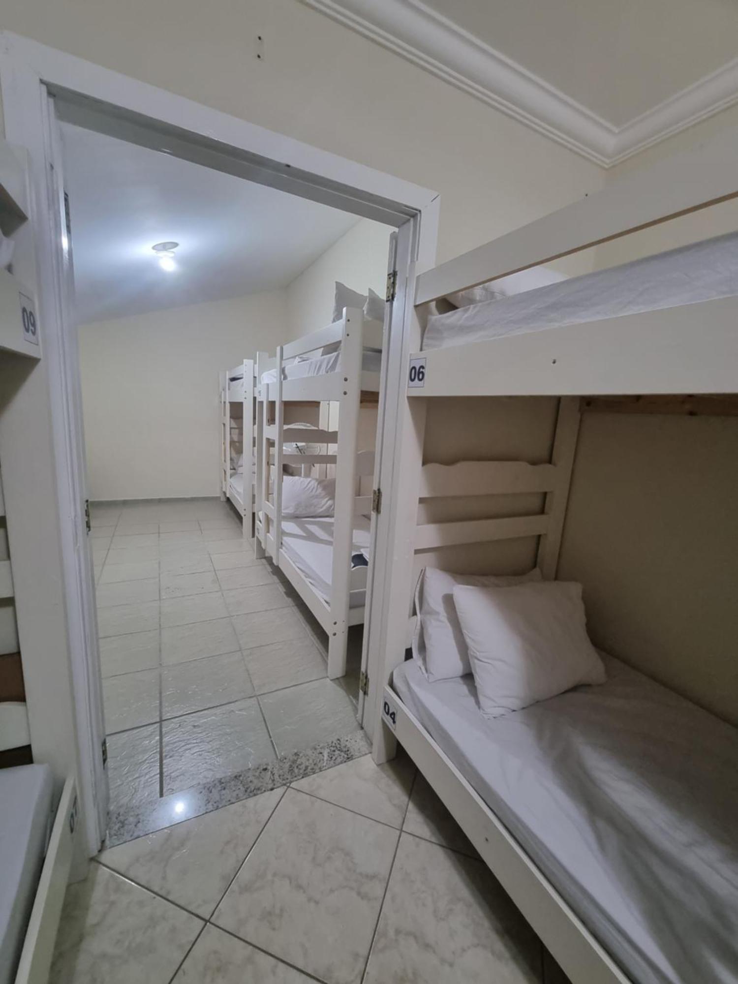 Zenit Hostel Da Cris Кабу-Фриу Экстерьер фото